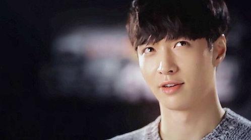 张艺兴吃瓜娱乐完整版视频,吃瓜娱乐幕后故事全解析